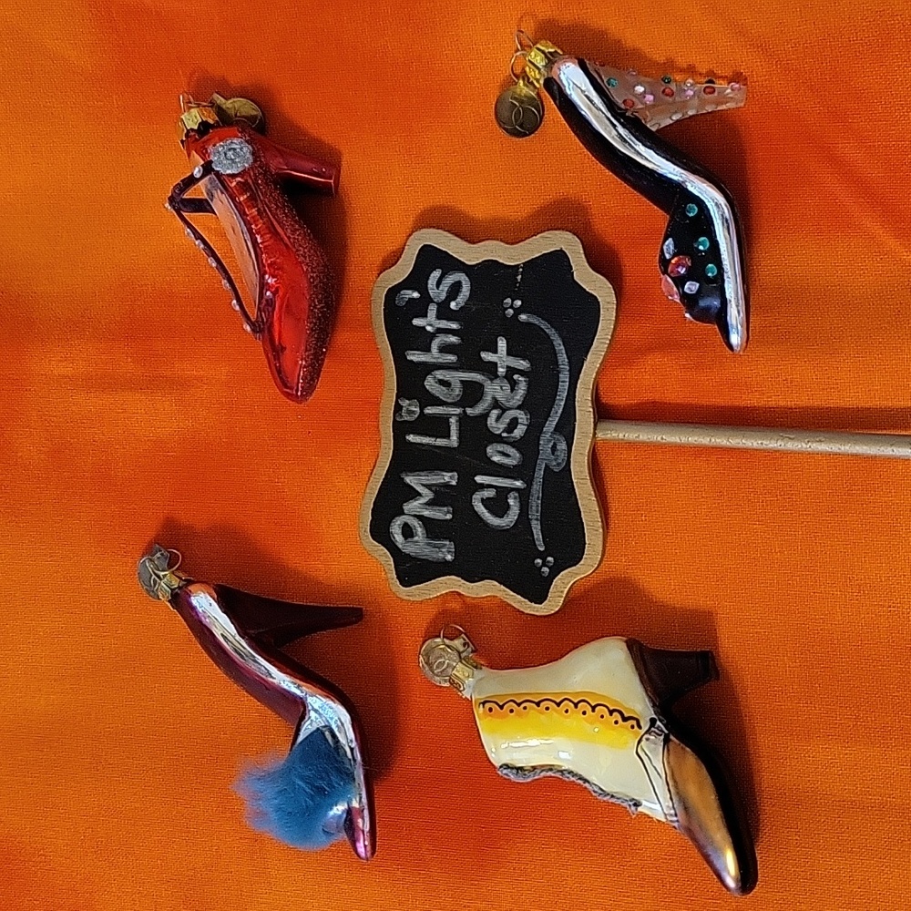 Department 56 Set of 4 Mini Glass Shoe Ornaments Tiny Trimmings High Heels